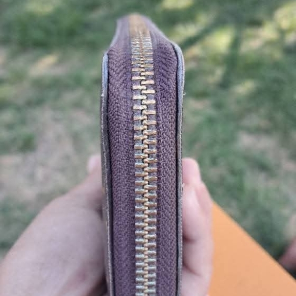 Louis Vuitton Monogram Wallet - Picture 3 of 8